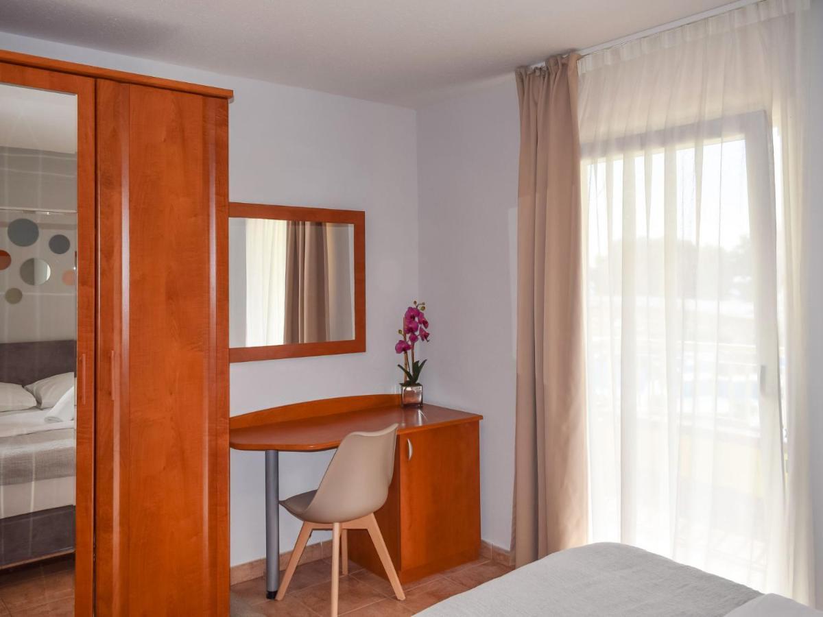 Apartment Matilde Beach Resort-2 Vodice Ngoại thất bức ảnh